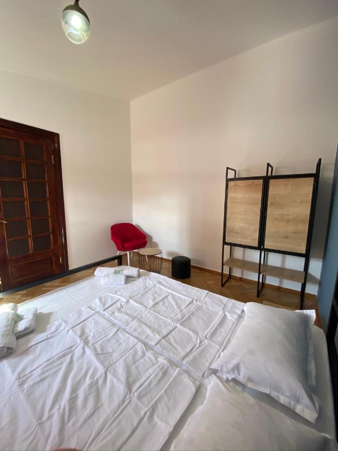 Red Door Apartman Tbiliszi Kültér fotó