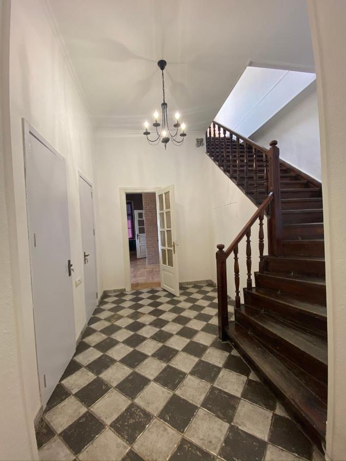 Red Door Apartman Tbiliszi Kültér fotó