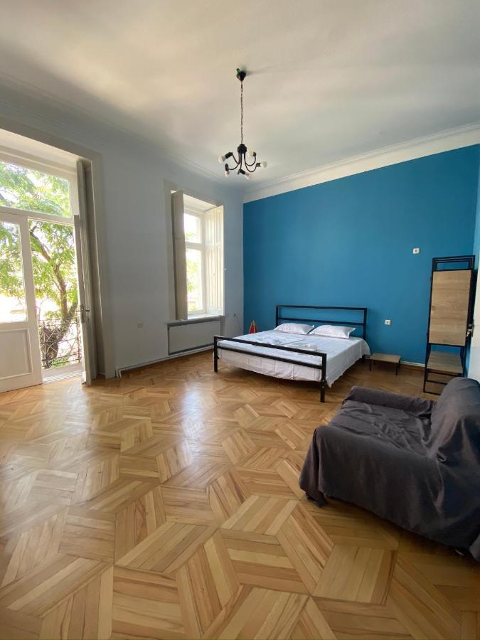 Red Door Apartman Tbiliszi Kültér fotó