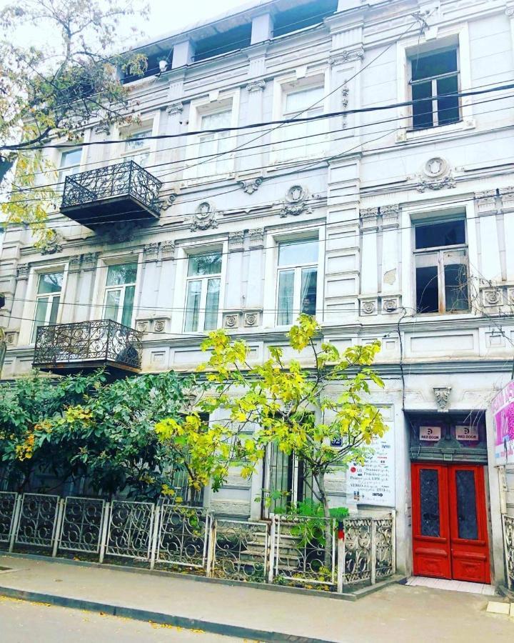 Red Door Apartman Tbiliszi Kültér fotó